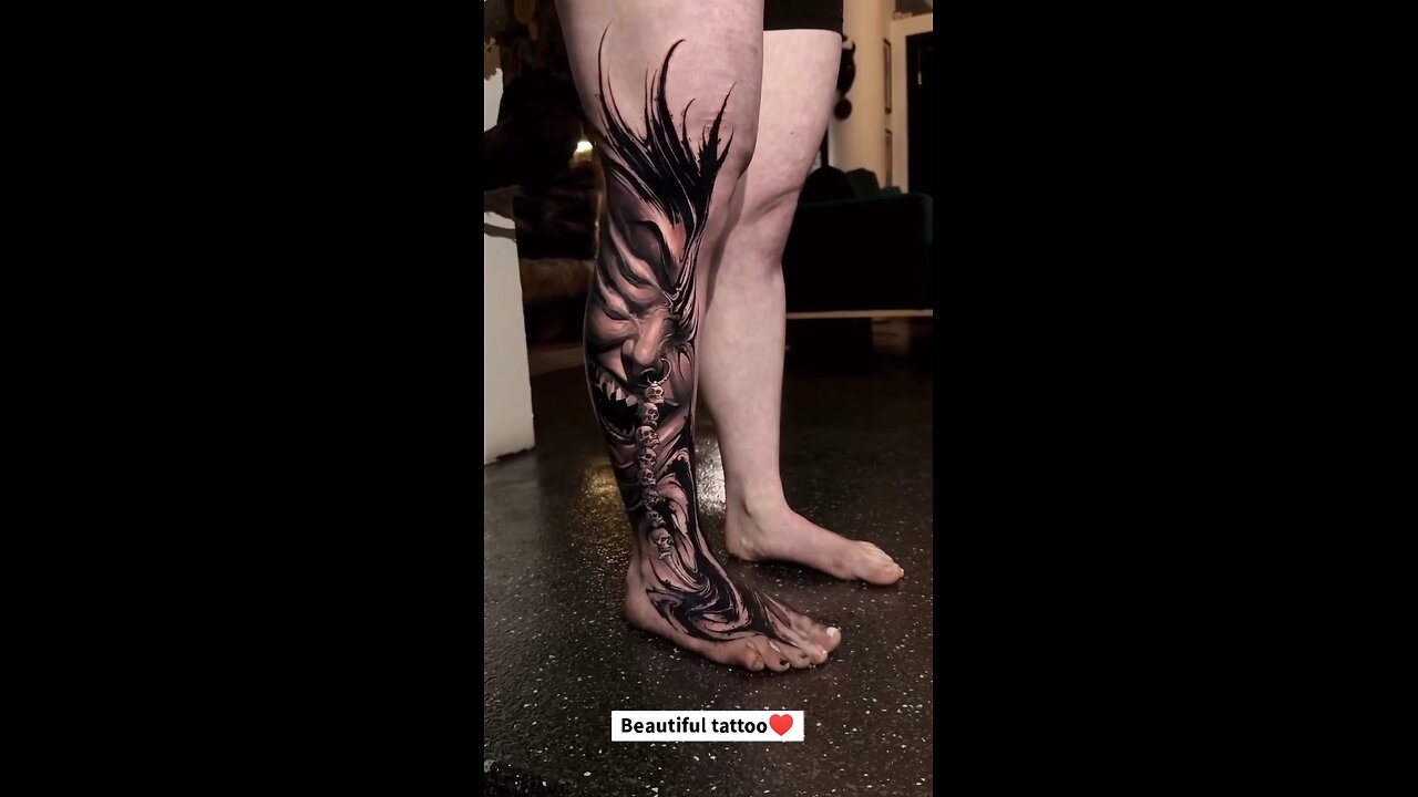 Unbelievable leg tattoo 🔥