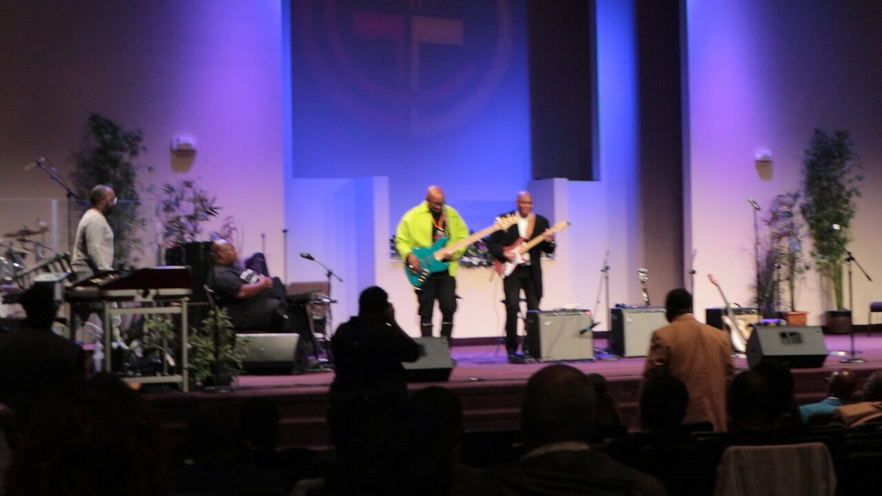 Jonathan Dubose - Jeremy Haynes & Jon Jon ￼Live in St. Louis - When the saints go marching in