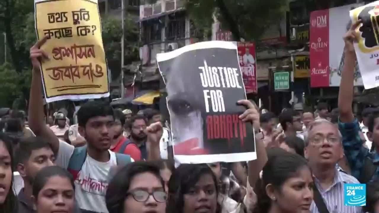 Protestas en India exigen garantías de seguridad para las mujeres y los médicos