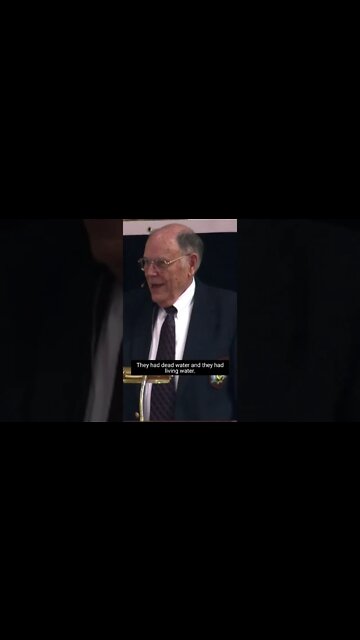 Jesus Gives Living Water - Jim Logan