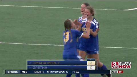 Omaha Mercy upsets Gretna at the state tournament