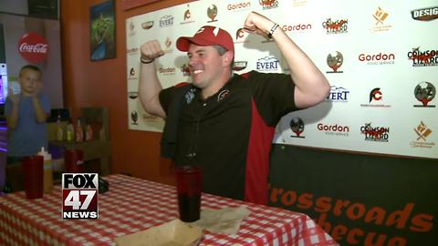 Professional eaters crush local challenge