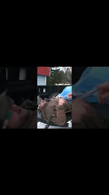 How NOT to use a FINGER TRAP!👉🪤#shorts #trap