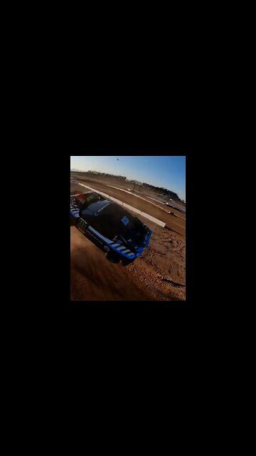 Bakkerud really said tuck and ROLL 🛞