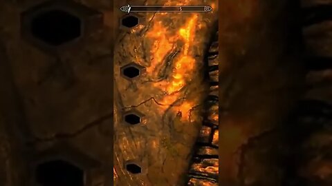 I shat my pants on this one! One more inch :o #skyrim #shorts #shortsfeed #funny #lucky