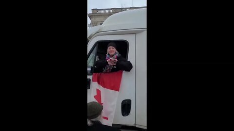 ❤️FEMALE CANADIAN 🇨🇦TRUCKER SHOWING LOVE ❤️