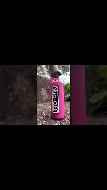 MADE YOU LOOK // Muc-Off