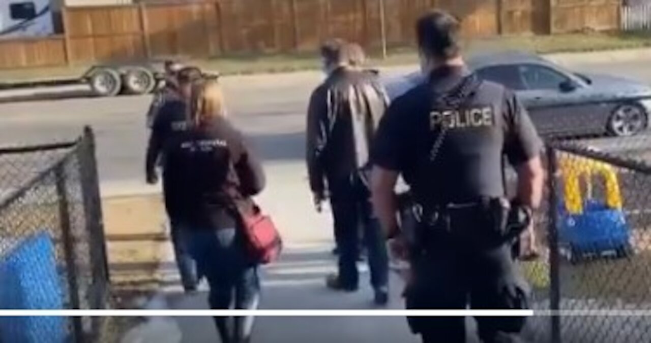 Calgary Pastor Throws 5 Officers And A "Health Inspector" Out Of Parish!