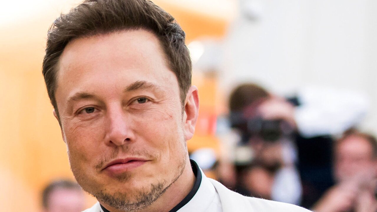 Elon Musk Diz que Bill Gates quer Controlar a População Com VACINAS