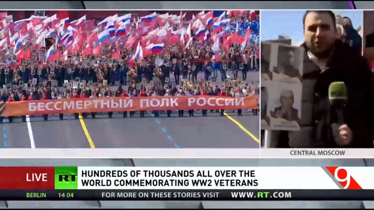 Putin Marches with Hundreds of Thousands in 'Immortal Regiment'