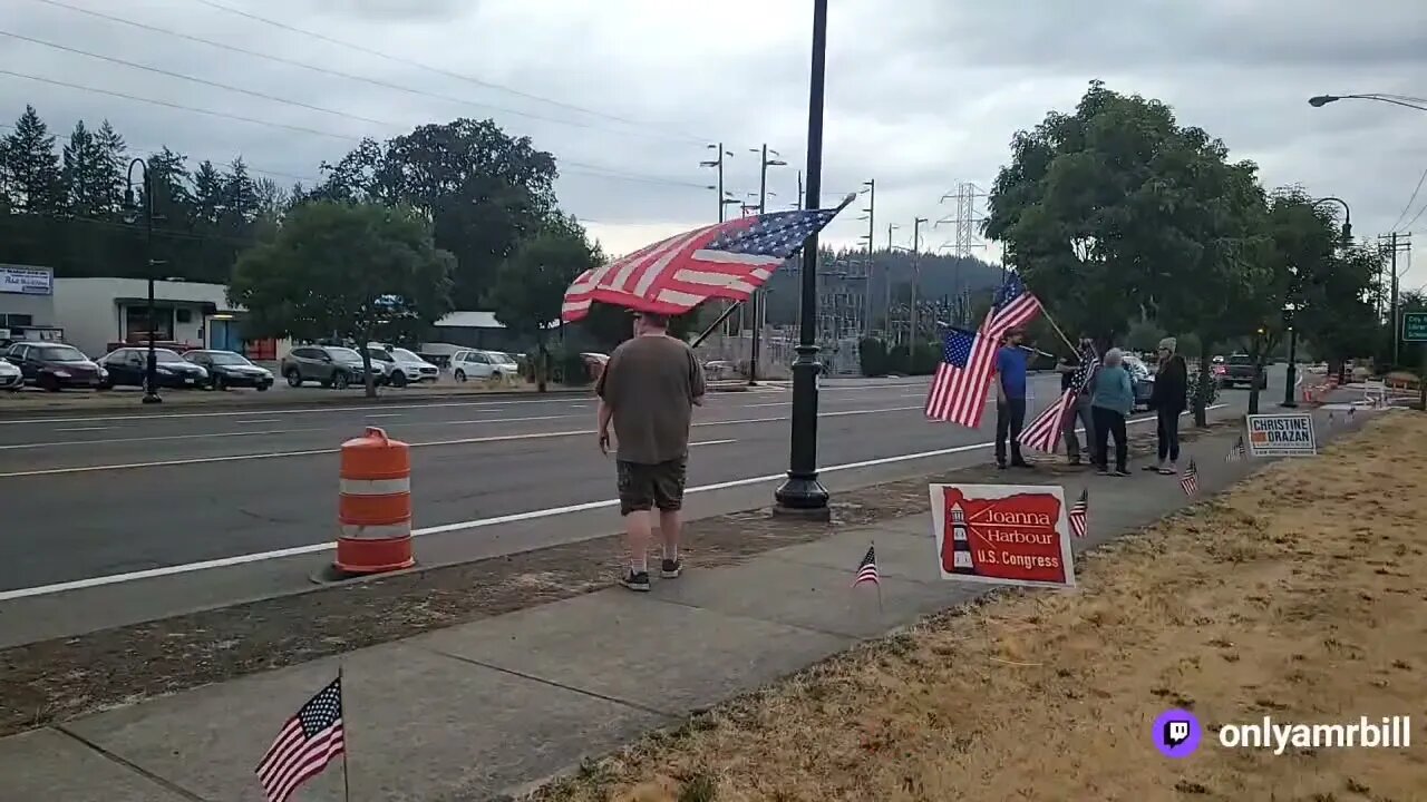 #Oregon #Freedom #Flag wave after the #fire in #Estacada