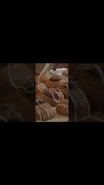 🥐 all these pastries are sourdough 🤯 #shorts