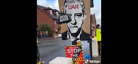 A ULEZ Public Hanging 🤭