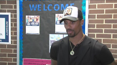 Bucks' George Hill participates in protests, comments on NBA's return