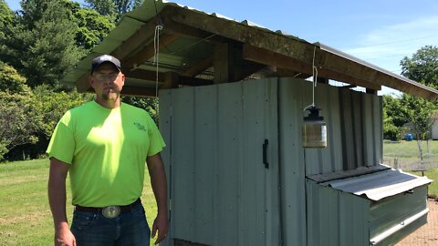 Chicken coop with good ventilation and security