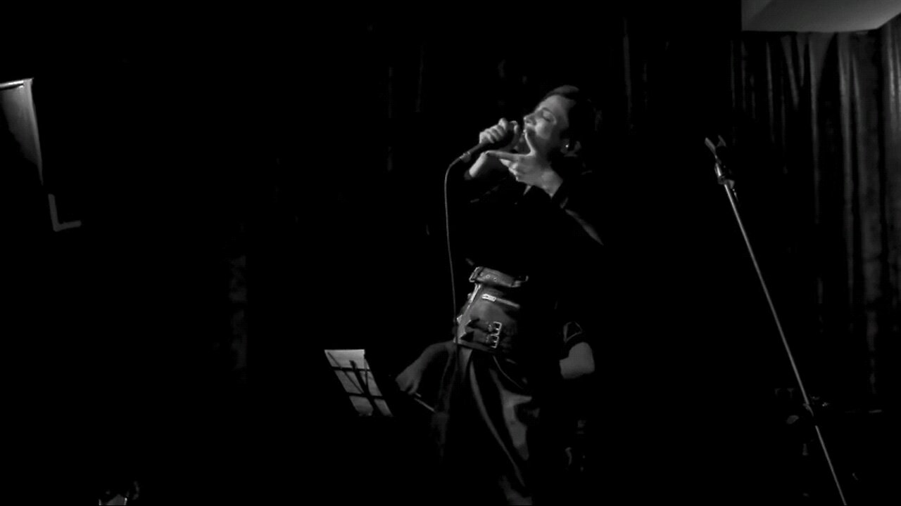 Bury me by Shruti Hassan original song