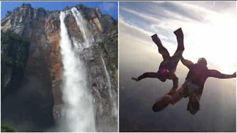 Paracadutisti si lanciano dalla più grande cascata del mondo, in Venezuela