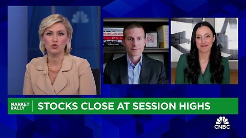 Stocks close at session highs