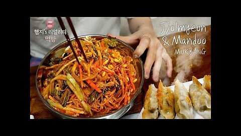 Super Easy " jjolmyeon" (Korean Spicy Chewy Noodle) ☆ ft. Pan Fried Mandoo