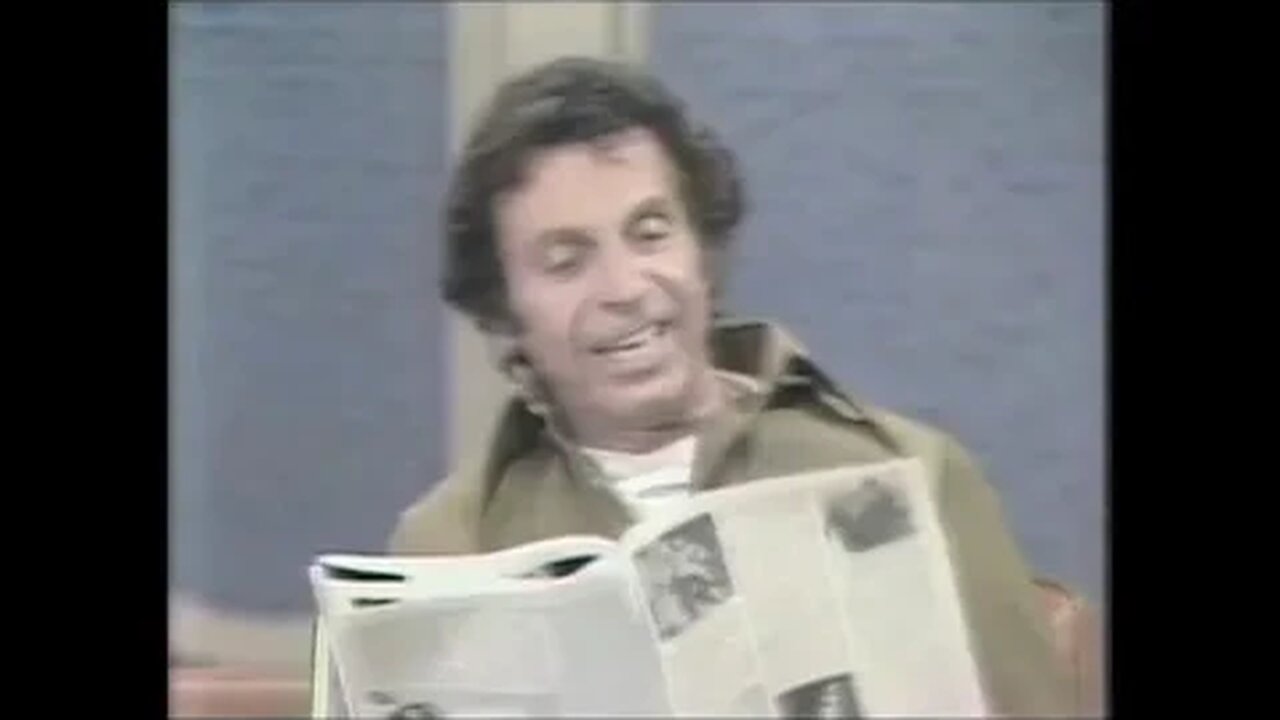 Mort Sahl Calls Out CIA Ass Gloria Steinem (and using Social Issues as a Trick to Divide)