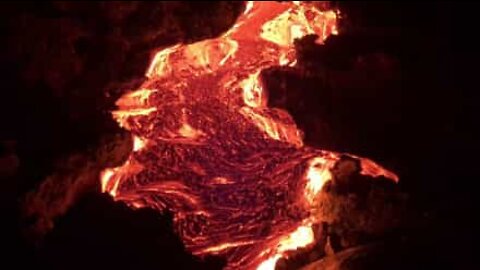 The hottest and most luminous lava rivers in the world