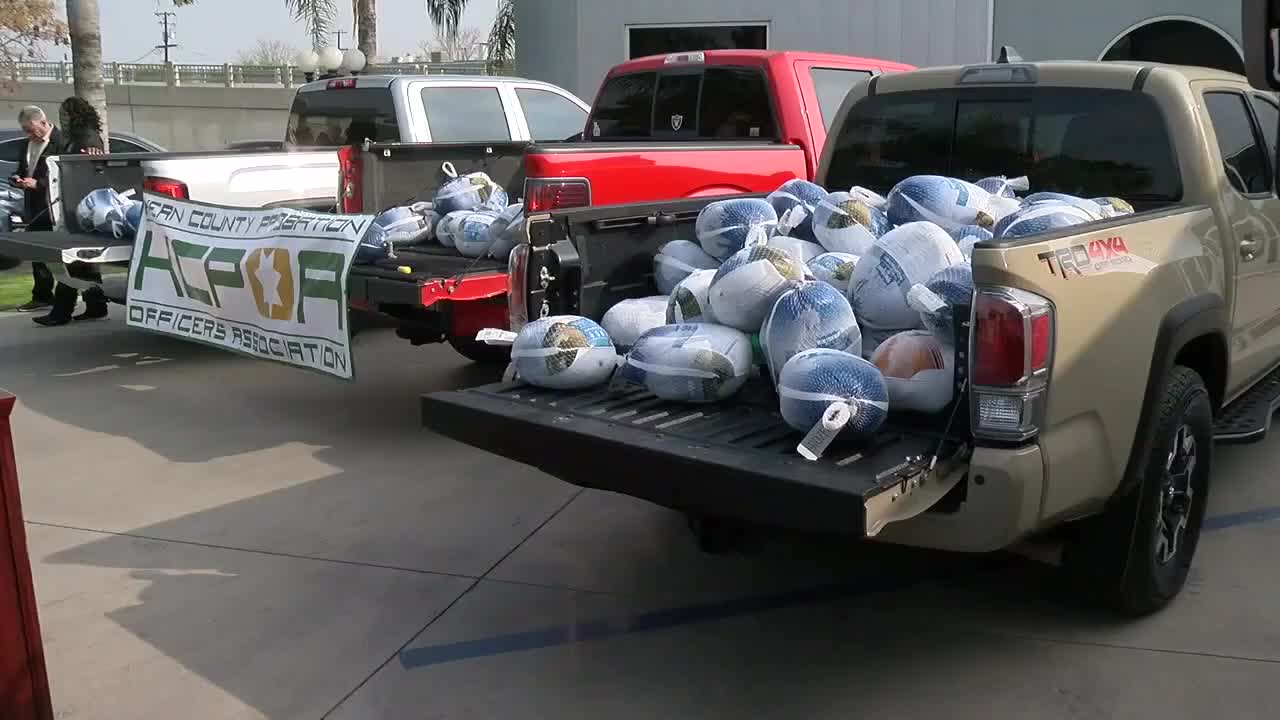 KCPOA donates turkeys to The Mission at Kern County