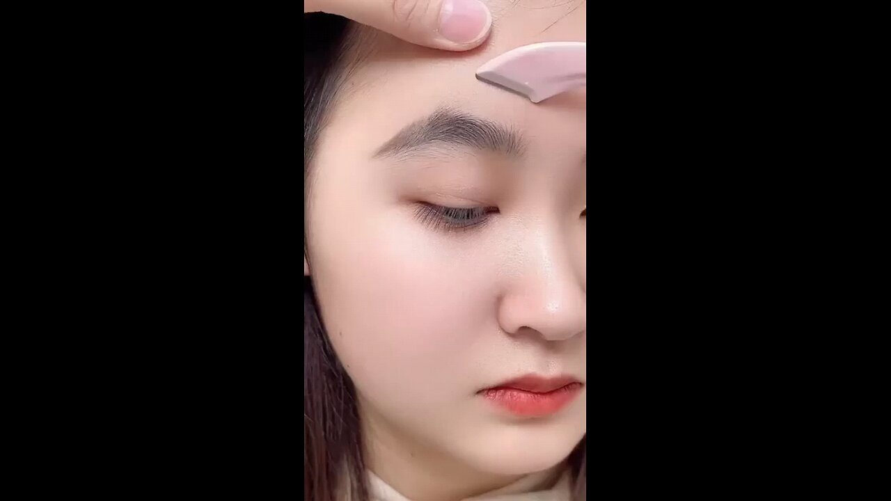 Eyebrow trimming ❤️ @eyebrow @trim