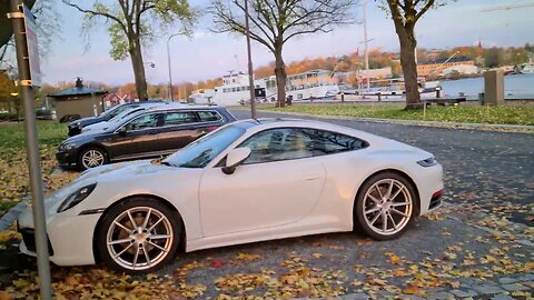 [8k] Nice Porsche 992 Carrera 4 S in some kind of light grey or Carreraweiss?