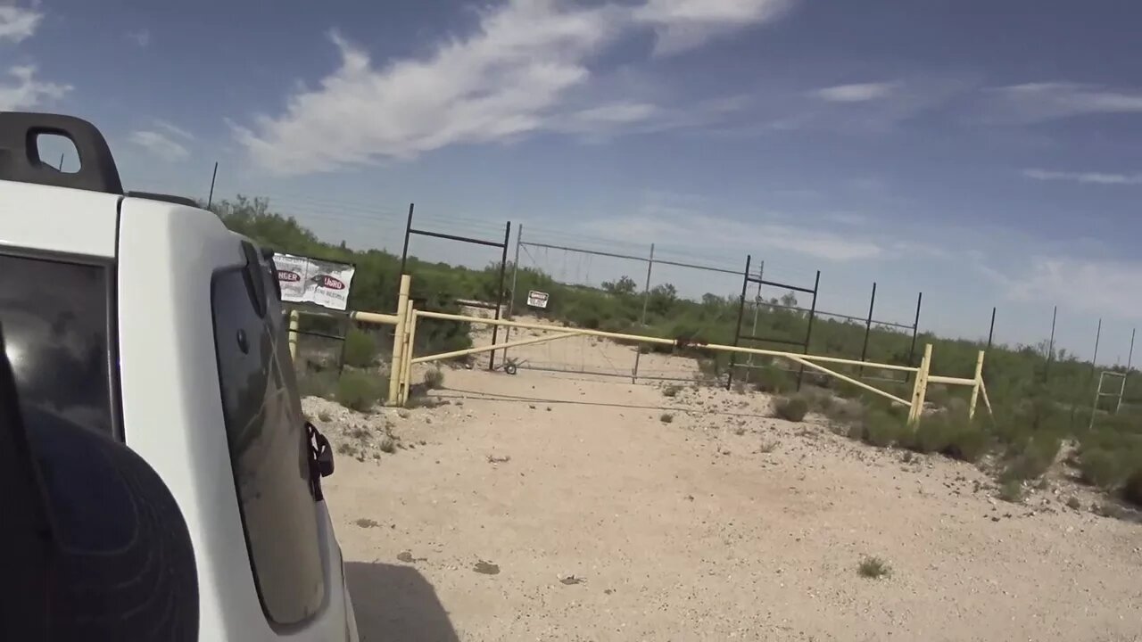 Huge Sinkholes in Wink, Texas Engulfing Town - Exclusive Footage -