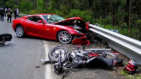 MY SISTER GOT IN A CAR ACCIDENT!