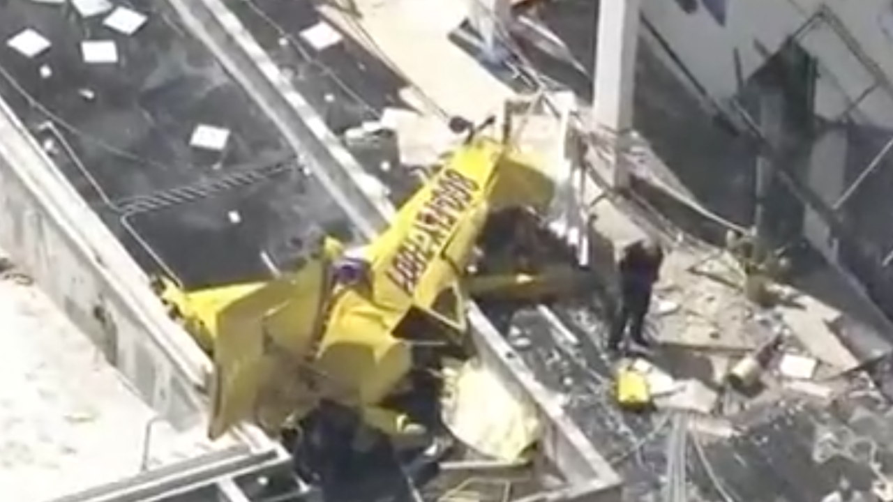 Small airplane crashes into Fort Lauderdale condo building