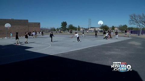 Arizona governor signs law requiring more recess