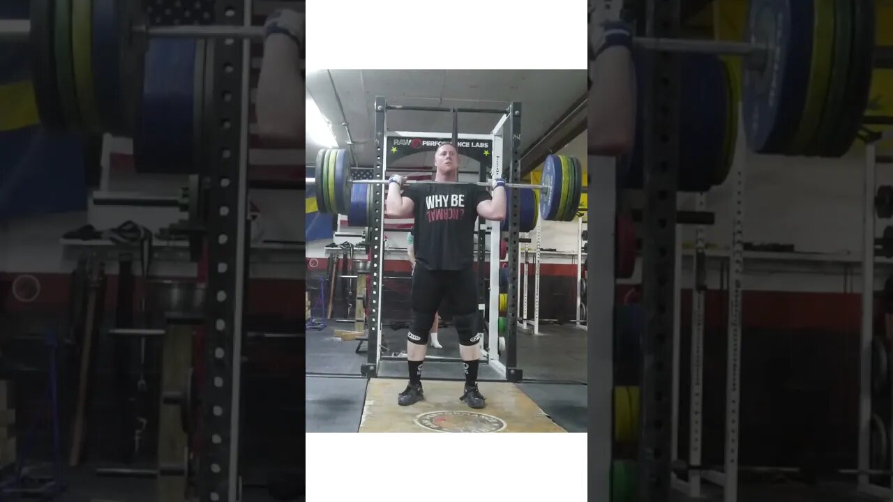 135 kg / 297 lb - Clean and Jerk w/ hold in split