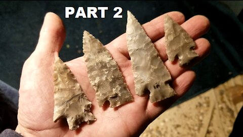 Flintknapping One-Ear Knife on a Flake 2/2