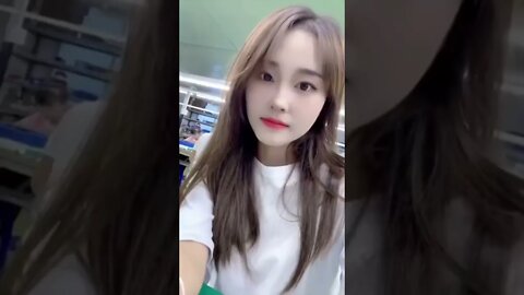 Real Chinese Girls Hang Out In Their University Dorm