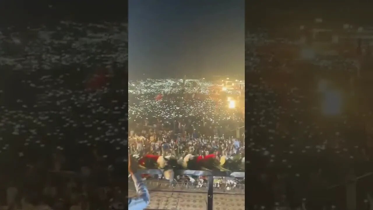 تو کہہ رہے کہ پاکستانی عوام خان کوگالیاں دے رہے ہیں۔یہ تو ُکچھ الٹ ہی ہوگیا قوم خان کے ساتھ کھڑی