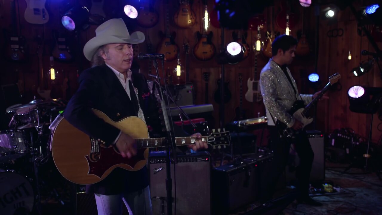 Dwight Yoakam - A Thousand Miles from Nowhere - Guitar Center Sessions