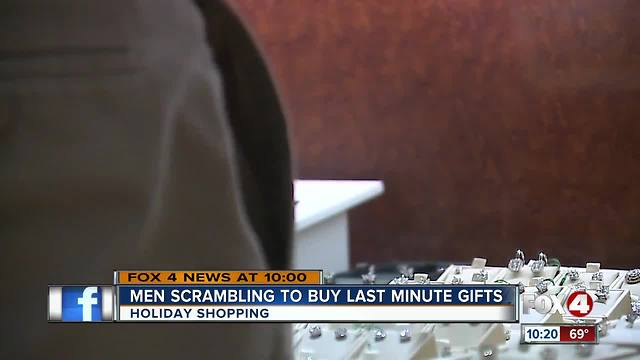Last minute Christmas shopping boost local businesses sales