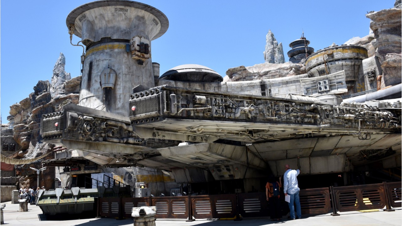 Galaxy's Edge Cast Members Reportedly Avoid 'Younglings'