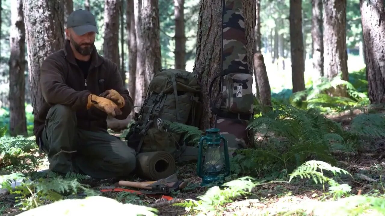 3 Three days alone the hunter builds the shelter from start 2to finish. -