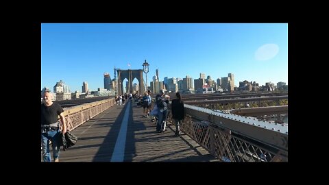 Beautiful Day on the Brooklyn Bridge 4K