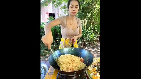 Egg crispy and cook food recipe and eat(720P_HD)