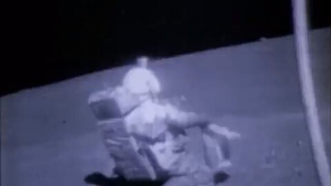 Unseen footage-Astronauts falling on the moon (NASA Apollo space missions)