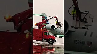 Painting Planes GREEN with Propylene Glycol (De-Icing)