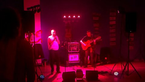 DUHO - Live at Brisas del Mar - Landslide