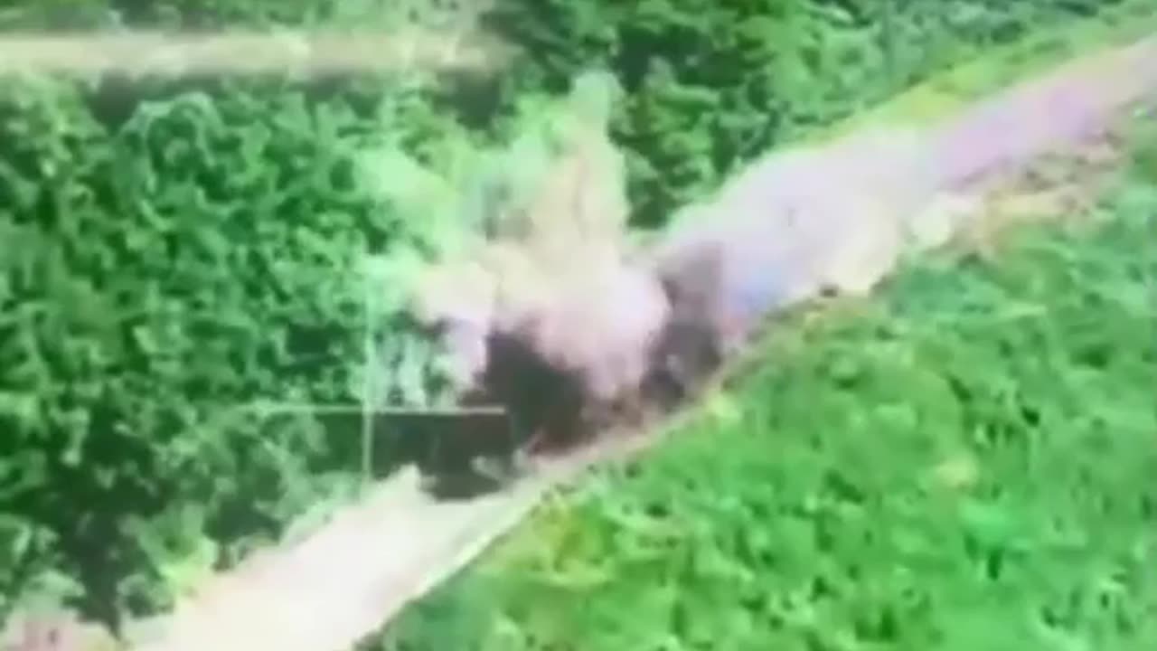 ⚔️ Epic Direct Ukrainian Artillery Strike on Lone Russian | Real Combat Footage