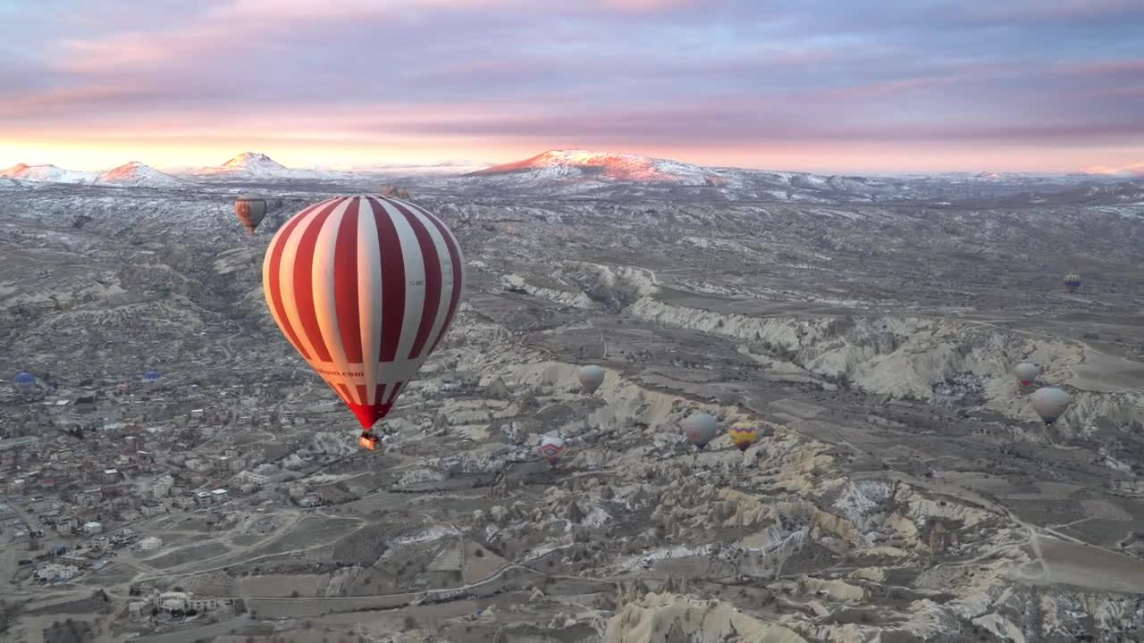 THE BEAUTY OF CAPPADOCIA _ Hot Air Balloon Flight CINEMATIC TRAVEL FILM 2022
