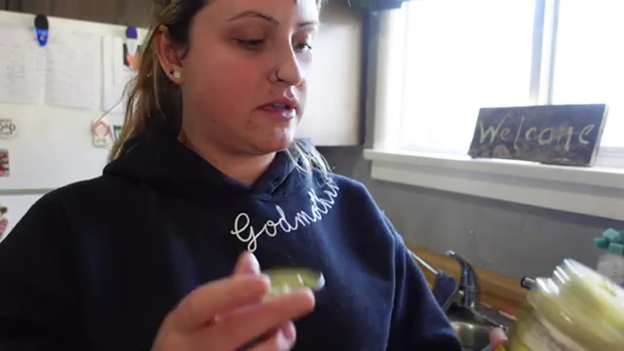 Spend the day with me/ What i eat in a day / Stay at home mom