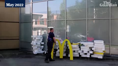 Russia opens rebranded McDonald's in new trend towards isolation