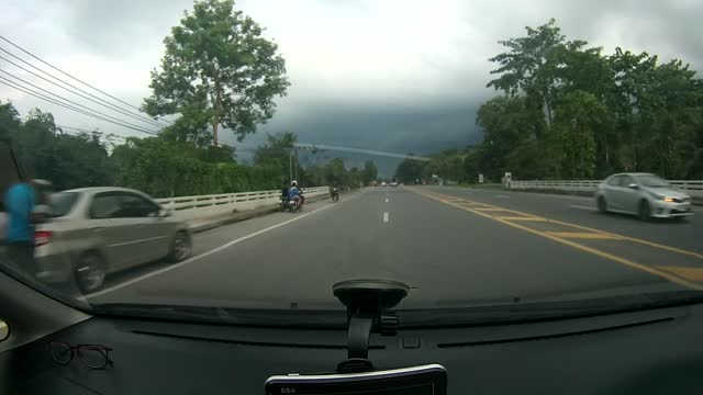 Reckless Driver Takes Out Tricycle